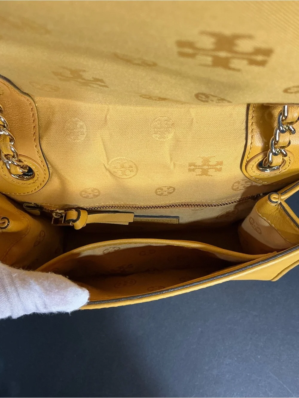 Tory Burch Bryant Small Convertible Crossbody Bag